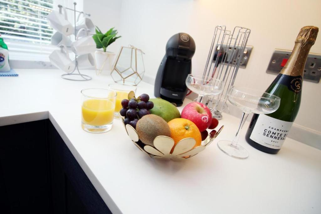 Chic 3-bed Near Cardiff's Sights