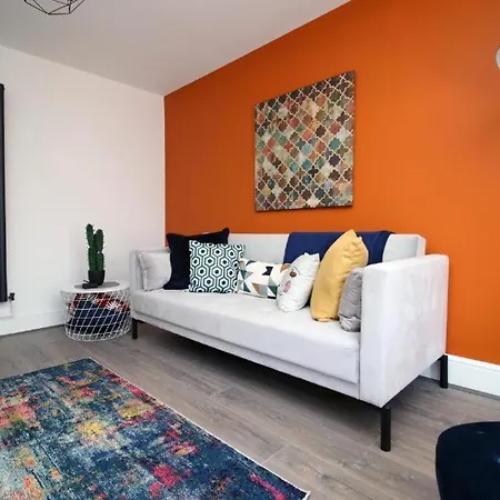 Chic 3-Bed Stay Near Cardiff'S Top Sights Exterior photo