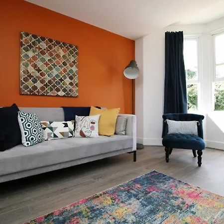 Chic 3-Bed Stay Near Cardiff'S Top Sights Exterior photo