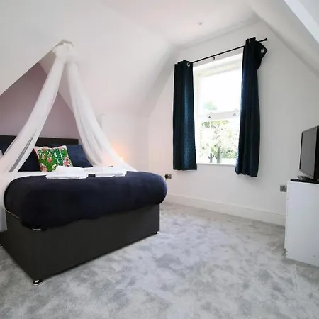 Chic 3-Bed Stay Near Cardiff'S Top Sights Exterior photo