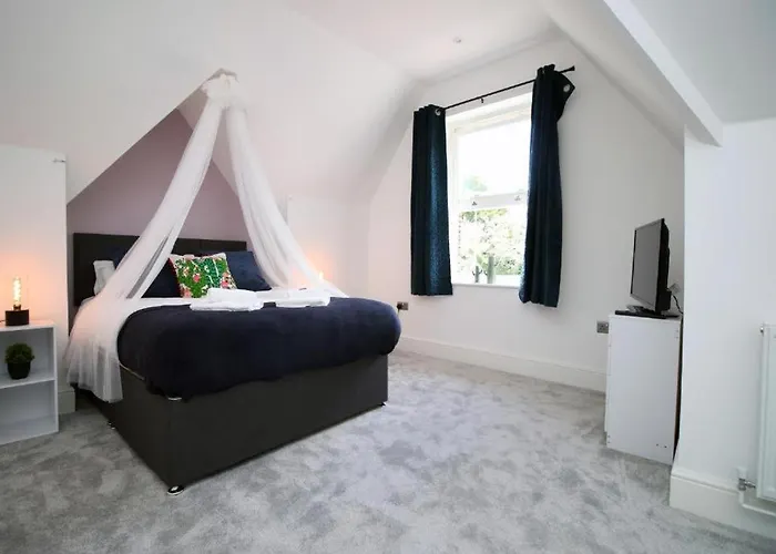 Chic 3-Bed Stay Near Cardiff\'S Top Sights
