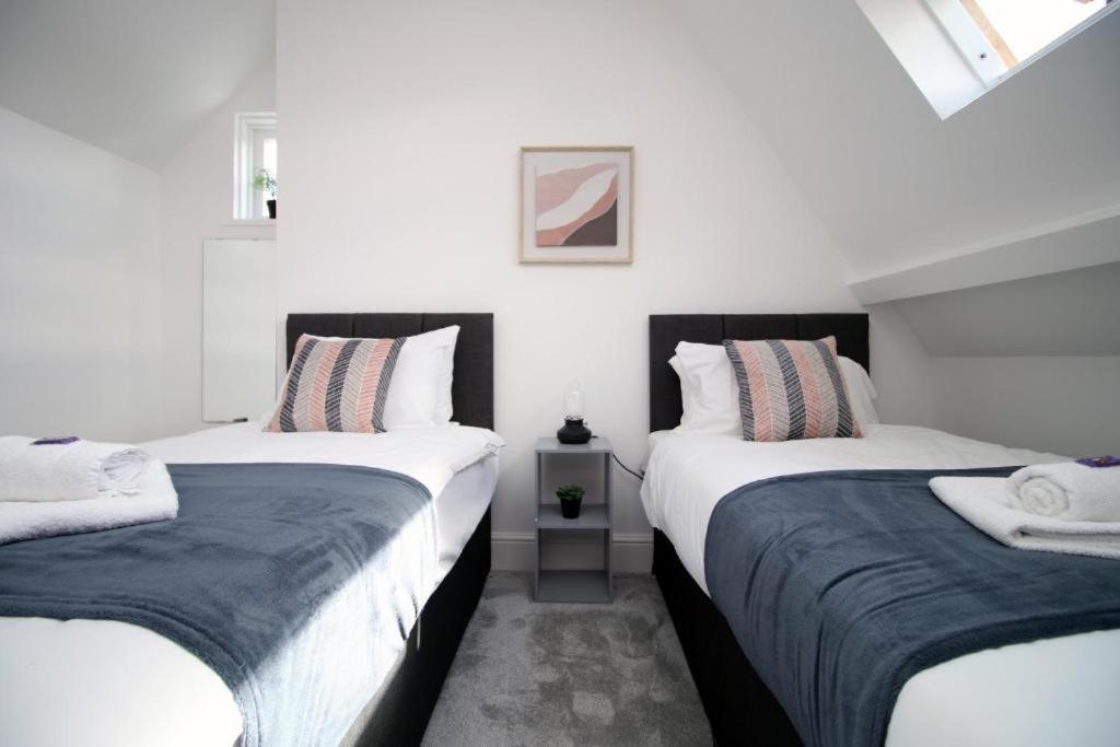 Apartment Chic 3-bed Near Cardiff's Sights Cardiff